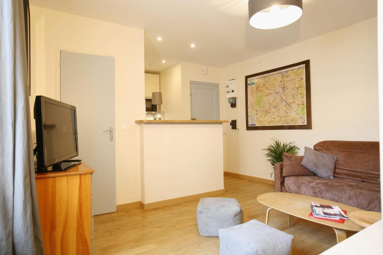 Appartement tout confort au pied du Métro Glacière Parigi Esterno foto